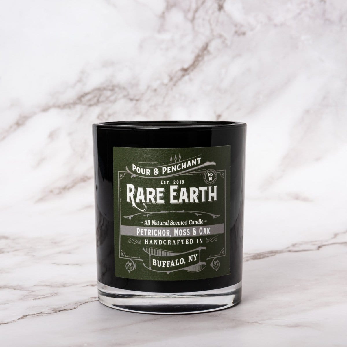 Pour & Penchant 13 oz Scented Candle - RARE EARTH - Petrichor, Reindeer Moss & Golden Oak